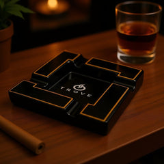 Trove Luxe Sigarenasbak Keramiek – Zwart met Goud sfeer foto