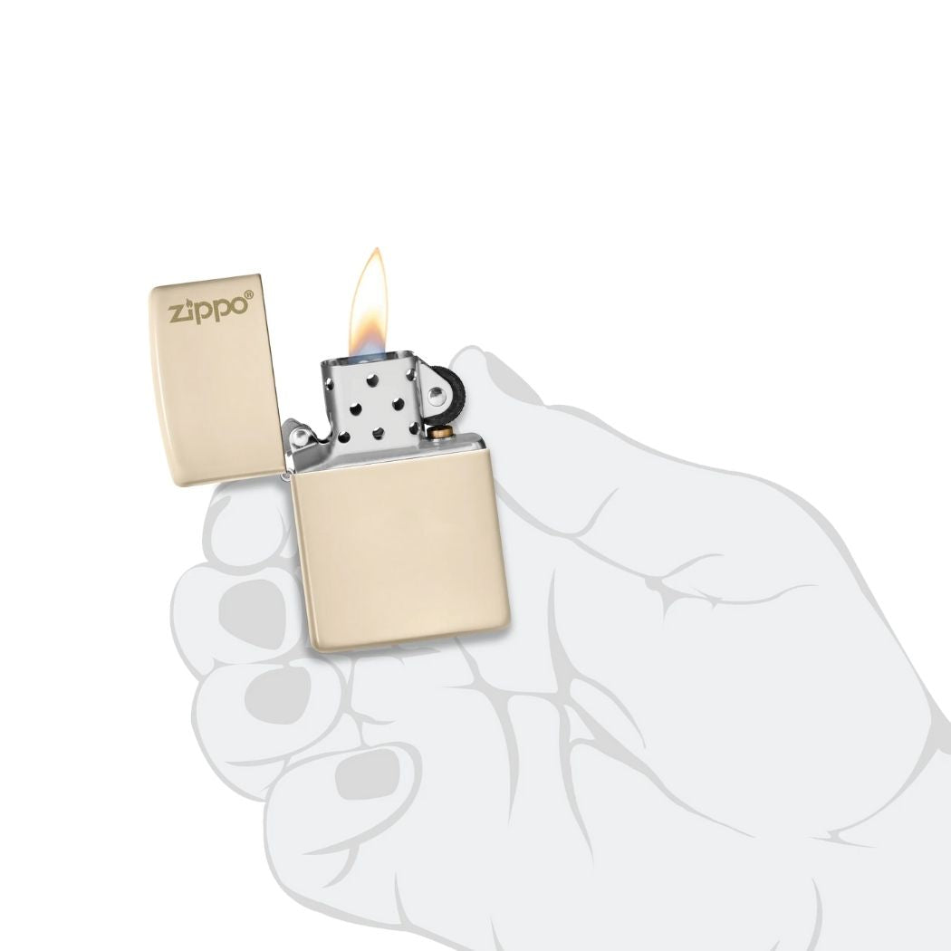 Zippo Flat Sand hand