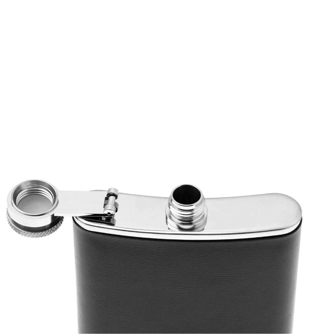 Zippo Heupfles rvs leren afwerking close up