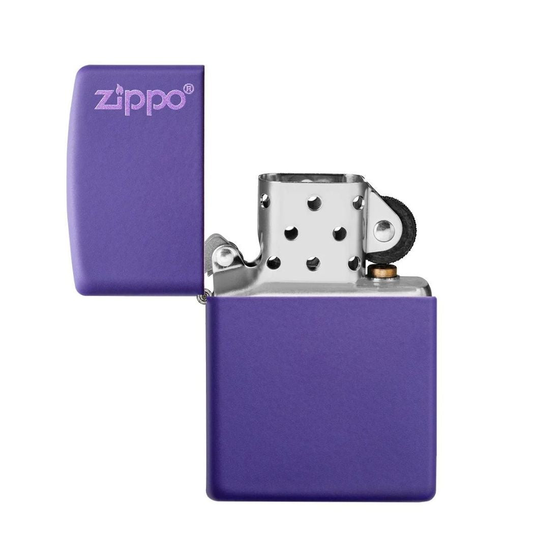 Zippo paar mat benzine aansteker open