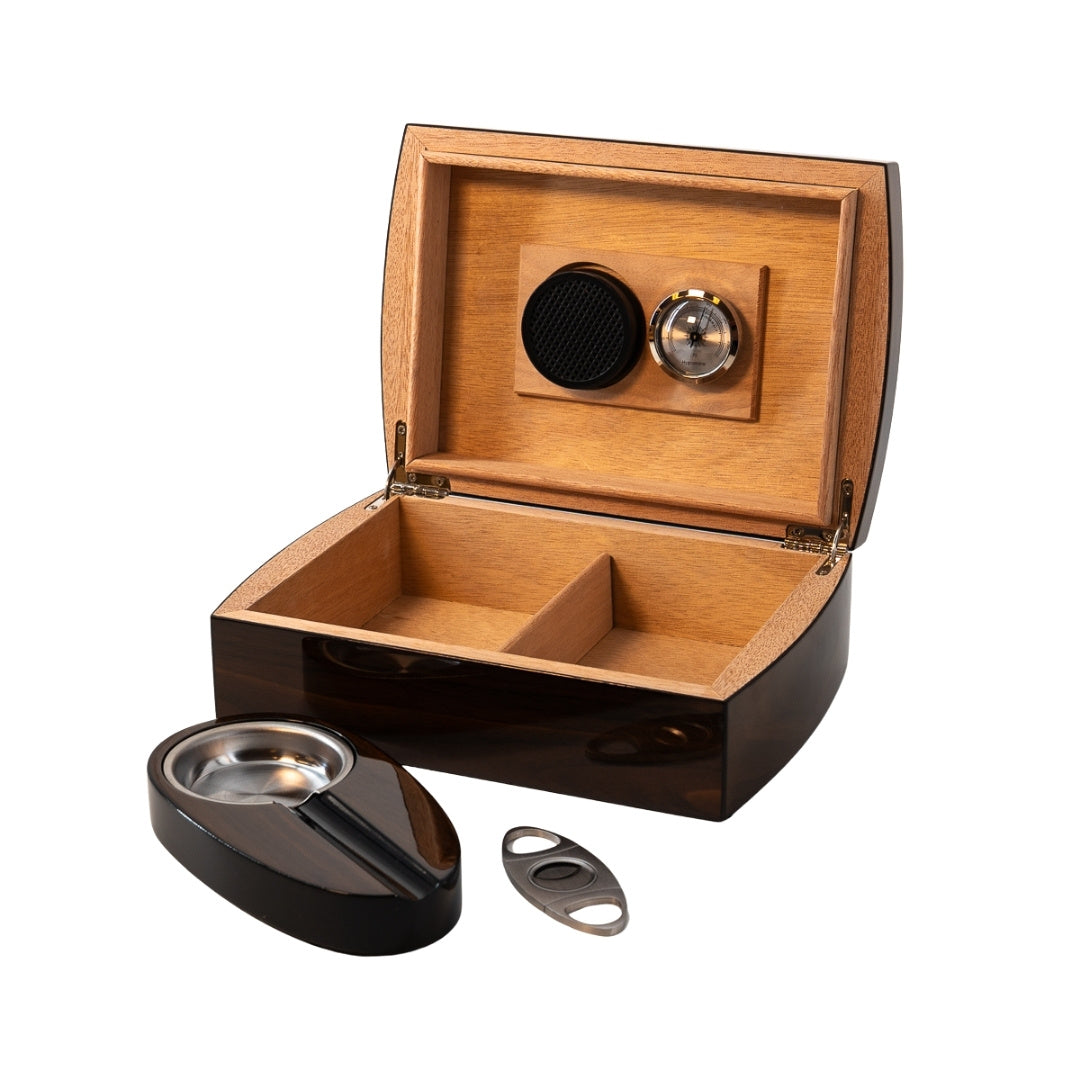 sigaren humidor set met sigarenknipper en sigarenasbak open